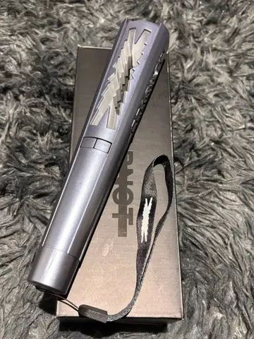 르 세라핌 응원봉