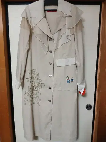 알베로베로 돼지 자수 스타일리시 코트