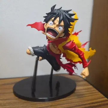 루피 불꽃 망토 피규어