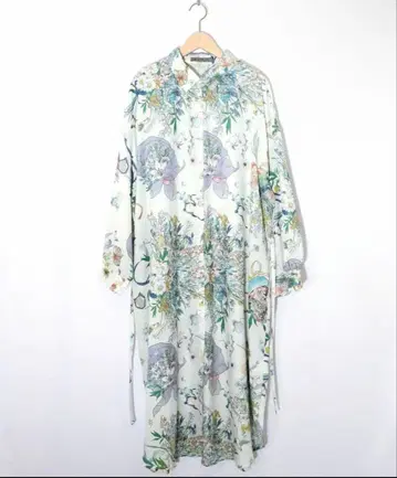 이즈스칼라 별자리와 꽃다발 패턴 셔츠 원피스