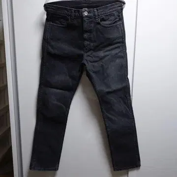 [ M ] Ronherman Slim Tapered Fit Denim