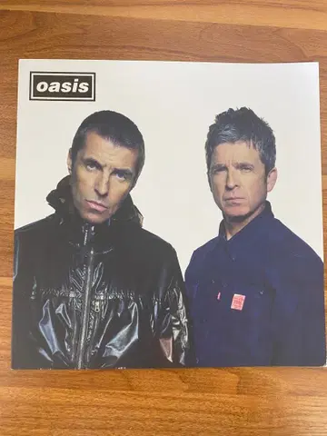 Oasis live '25 팜플렛