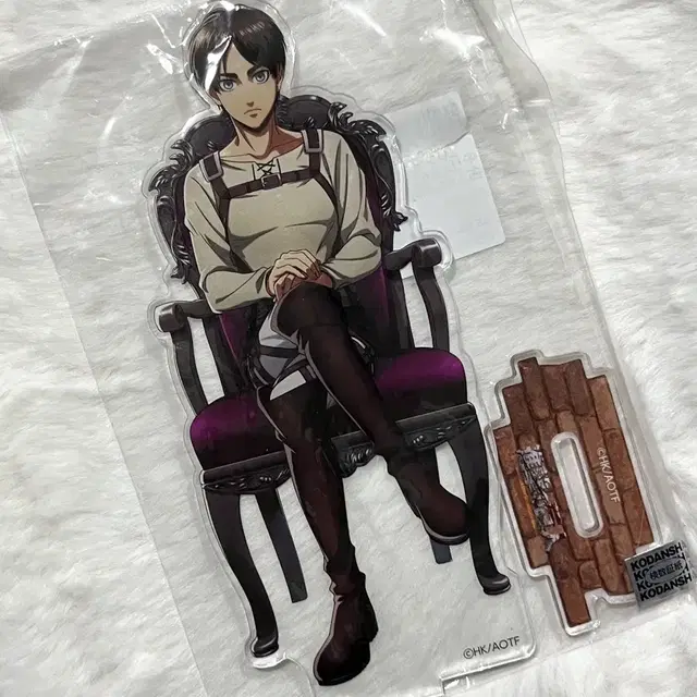 진격의 거인 에렌 예거 캬라움 카페 콜라보 아크릴 스탠드