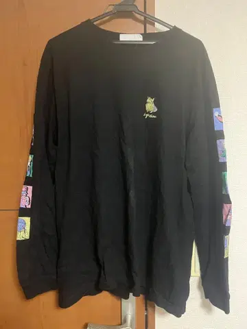 레프트 얼론 블랙 긴팔 T셔츠