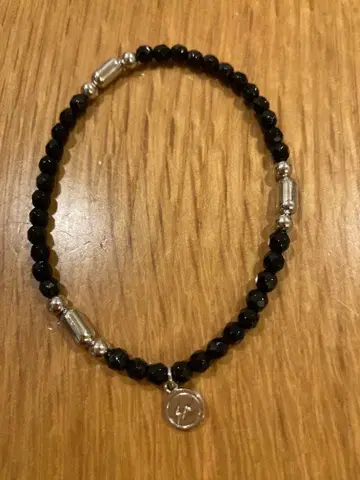 유니폼 익스페리먼트 팔찌 블랙