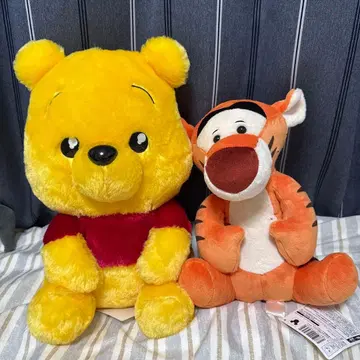 곰돌이 푸와 티거 봉제 인형 세트