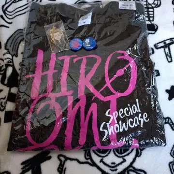 삼대째 JSB 토사카 히로오미 쭈리 T셔츠 M 사이즈 캔뱃지 키링 세트