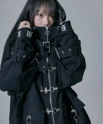 REFLEM 벨트 포함 하이넥 ZIP 후드티