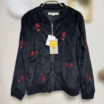 택 포함 새상품 큐티 블론드 블루종 바시티 자켓 벨로아 블랙 계열 자수