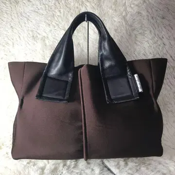 컨디션 최상 kawa-kawa wet 카와카와 가죽 손잡이 토트백 M