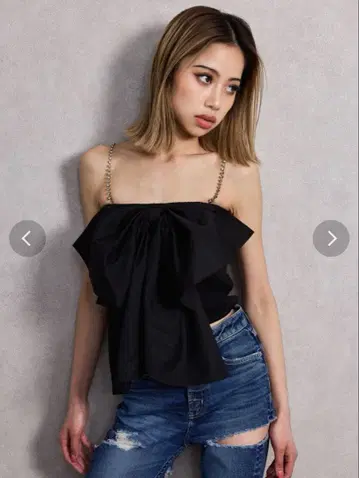 GYDA 비쥬 스톤 스트랩 2WAY 리본 블라우스