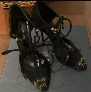 Sergio Rossi 블랙 스웨이드 하이힐 36 사이즈