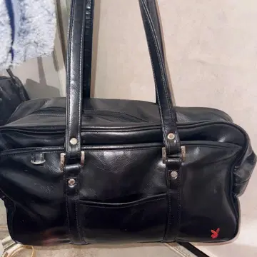 PLAYBOY 블랙 가죽 스쿨백