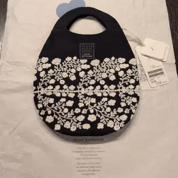 미나 페르호넨 자수 우즈라 백 플로럴 리프