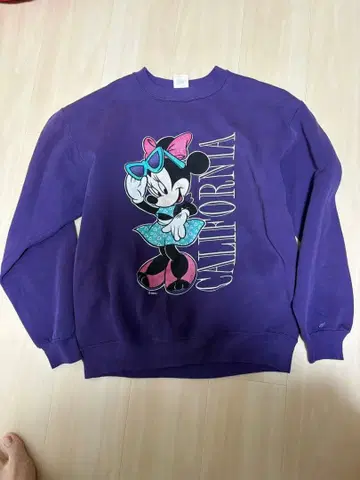 미니 마우스 프린트 보라색 맨투맨 M