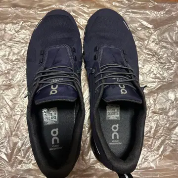 on cloud warterproof 네이비 사이즈 27cm