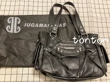 IUGAMAKARAS 블랙 숄더백