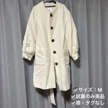 아이보리 벌룬 소매 롱 코트 M 사이즈