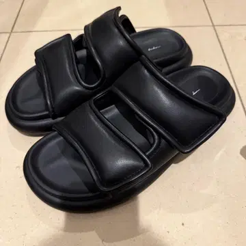 hichon 콜라보 tukn. 투쿤 통굽 리커버리 샌들