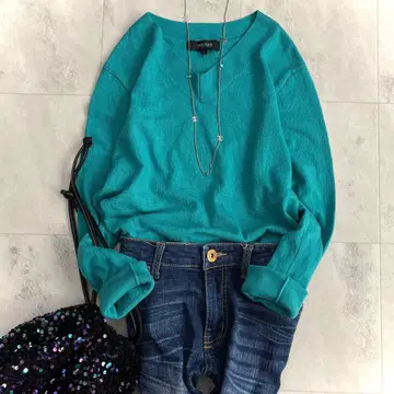 언타이틀 실크 캐시미어 블렌드 V넥 니트 그린