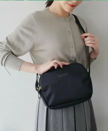 AFTERNOON TEA WARDROBE 숄더백 블랙