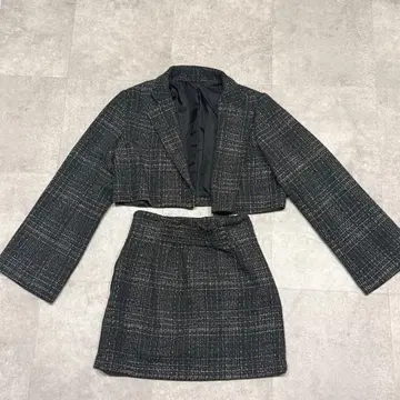 GRL 트위드 숏 기장 자켓 x 미니 스커트 셋업