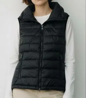 새상품급 ZARA 다운 베스트 블랙 M 자라