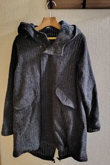 SUNNY CLOUDS 푸드코트