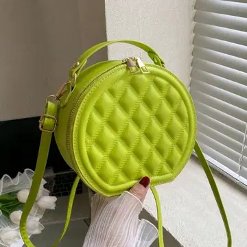 퀼팅 라운드 숄더백 라임 그린 캐주얼 엘레강트