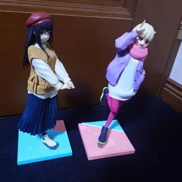 리코리스 코일 니시키기 치사토 이노우에 타키나 피규어