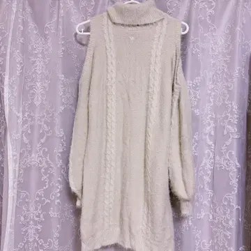 EATME 터틀넥 니트 원피스