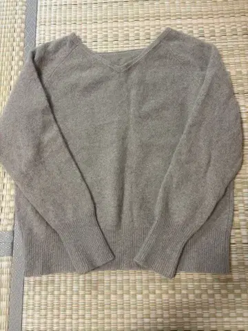 WhimGazette 그레이 V넥 긴팔 스웨터 F 사이즈