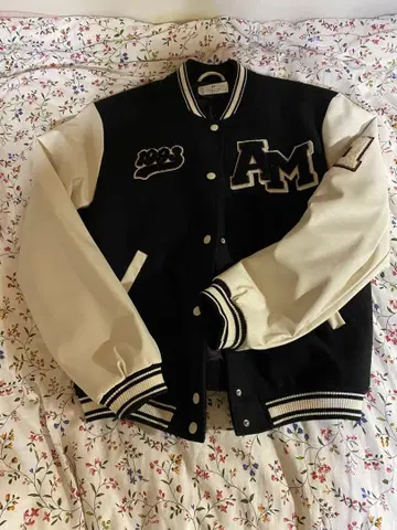 바시티 자켓 블랙/화이트 91