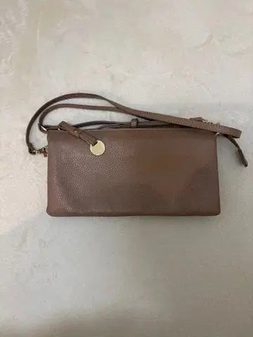 브라운 가죽 숄더백