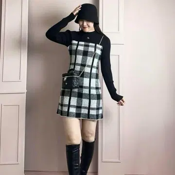 안미르 체크 미니 니트 원피스 블랙