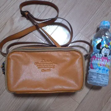 오렌지 가죽 숄더백