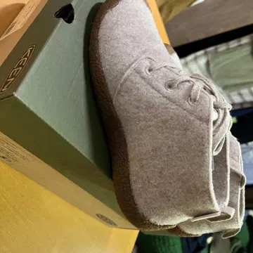 KEEN 울 부츠 그레이