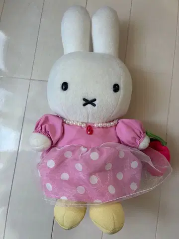 miffy style 한정판 15주년 기념 딸기 드레스 미피 봉제 인형