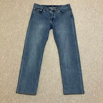 A.P.C. NEW STANDARD 32