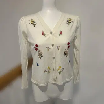 슈퍼 뷰티 자수 V넥 가디건