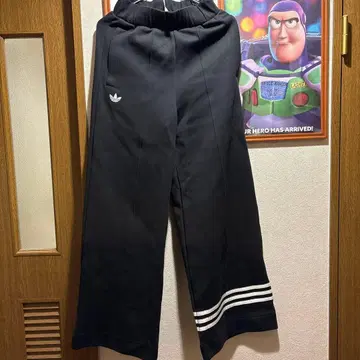 새상품 아디다스 여성용 바지