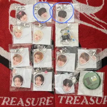 Treasur 얼굴 아크릴 키링 재혁