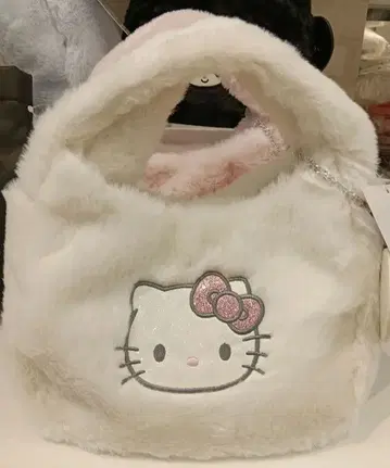 헬로키티 참 부착 2WAY 보아 백 미사용 새상품 택 포함