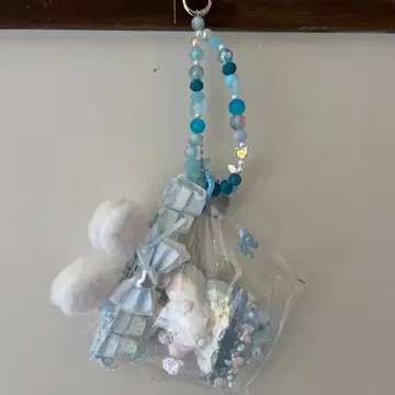 블루 계열 동물 모티브 스퀴즈