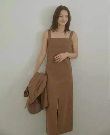 브라운 슬리브리스 롱 원피스