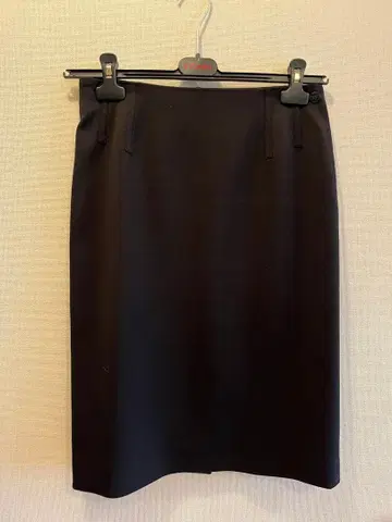 새상품급 RENA LANGE 타이트 스커트 블랙 42