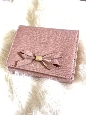질스튜어트 리본 포함 핑크 3단 폴더형 지갑 미사용 박스 포함
