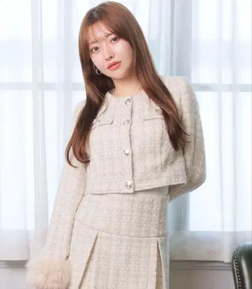 LIPSERVICE 퍼 슬리브 트위드 크롭 자켓