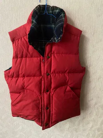 마운트 레니어 디자인 sixtyforty 다운 베스트 레드 체크 무늬