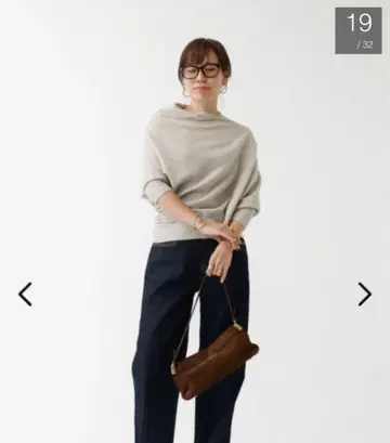 DESIGNWORKS 라이트 그레이 드레이프 니트 긴팔